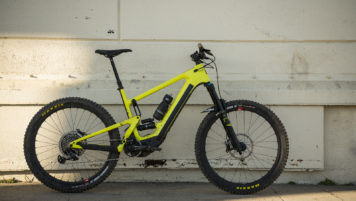 EBIKE MAG - Bici elettriche | Torna la Santa Cruz Bullit, ed è una Ebike